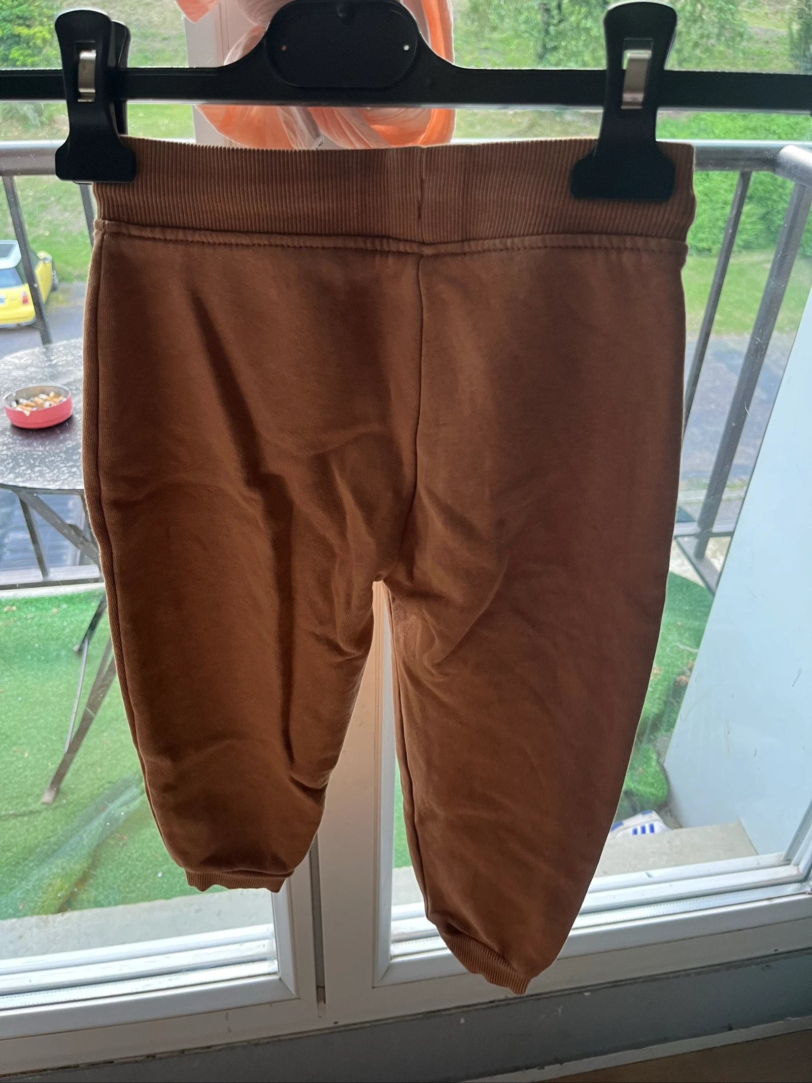 Jogging de felpa marrón Camel Kiabi 3 años (98cm) – photo 2